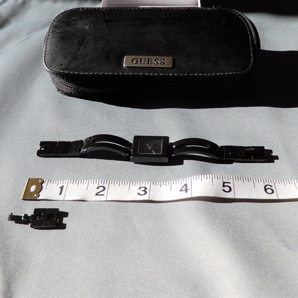 Guess Watch - Picture 4 of 7